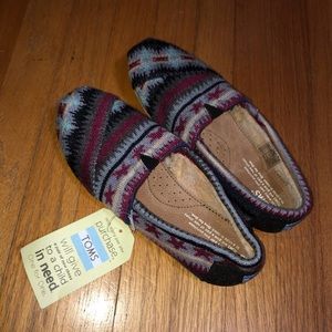 • shearling lined toms •